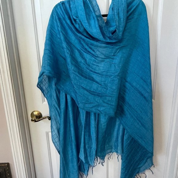 Gorgeous Luxury Silk Paul Ropp Scarf - Picture 2 of 7